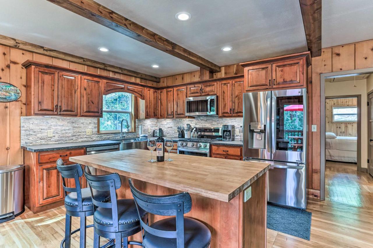 Rustic Oakhurst Retreat Less Than 4 Mi To Bass Lake! Villa Esterno foto