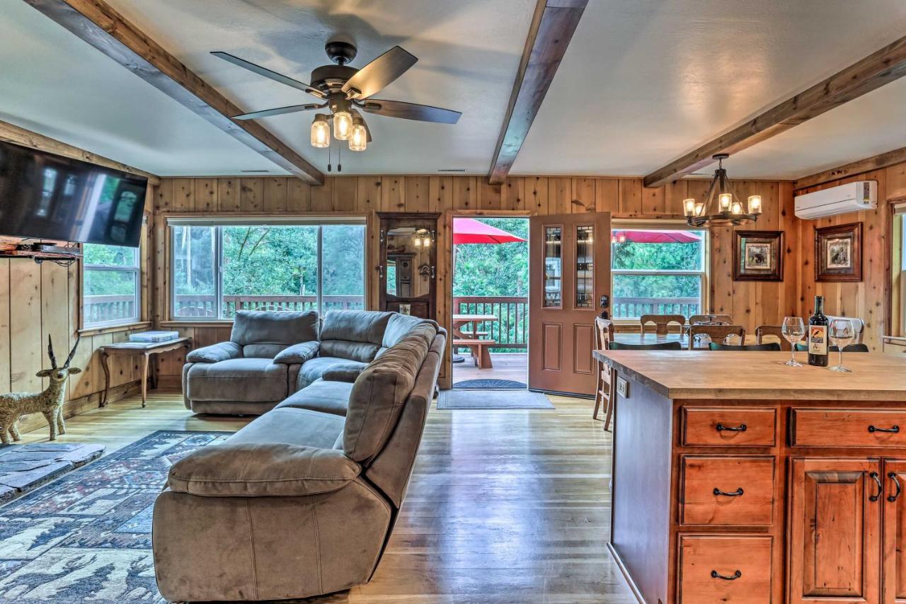 Rustic Oakhurst Retreat Less Than 4 Mi To Bass Lake! Villa Esterno foto